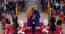 Astăzi este ultima zi în care publicul poate să treacă pe la catafalcul reginei Elisabeta a II-a