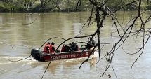 Cadavrul unuia dintre cei patru dispăruți în râul Mureș a fost găsit