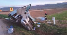 Stire din Eveniment : Accident groaznic între un microbuz şi un camion. Trei oameni au murit, alți 5 sunt răniți