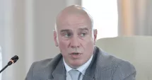Stire din Cultură-Educație : Petiție pentru demiterea Ministrului Culturii. A insultat mai mulți oameni din domeniu