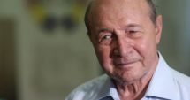 Stire din Actualitate : Traian Băsescu operat de urgență pe cord, la Paris