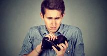 Stire din Social : Specialiștii în finanțe recomandă românilor să fie precauți cu banii în această perioadă