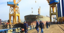Stire din Economie : Industria navală românească răsuflă ușurată: "În sfârșit,  am scăpat de criză!"