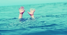 Stire din Eveniment : TRAGEDII PE LITORAL! Minori înecați după ce au intrat în apă, pe steag roșu. Un bărbat a decedat la Eforie