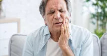 Stire din Sănătate : Infecția dentară. Cum începe și de ce trebuie oprită imediat