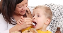 Stire din Sănătate : Infecții respiratorii la copiii mici.  Află când trebuie utilizat antibioticul