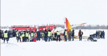 Stire din Actualitate : TRAGEDIE AVIATICĂ! Morți și răniți, după ce un avion s-a prăbușit la puțin timp de la decolare