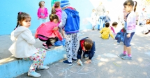 Stire din Cultură-Educație : Au început înscrierile la grădiniță. "Avem locuri pentru toți copiii!"