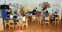 Stire din Cultură-Educație : Camere de supraveghere și controale de două ori pe an, în grădinițe. Ce propune PNL