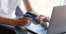 Stire din Eveniment : Metode prin care îți protejezi cardul bancar de înșelăciunile online