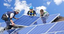 AFM: Instalatorii sistemelor de panouri fotovoltaice se pot înscrie în program