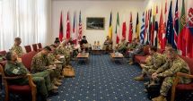 Stire din Eveniment : Militarii români, vizitați de secretarul de stat al Forțelor Terestre ale SUA