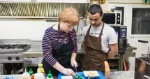 Stire din Social : Vacanțe fără riscuri alimentare! Operatorii de pe litoral, chemați la instruire înainte de luna iulie