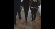Stire din Eveniment : Bărbat prins în casa iubitei, deși avea interdicție! Femeia i-a crezut promisiunea că nu va mai fi violent