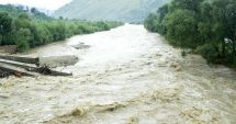 Stire din Social : Cod galben de inundaţii pe râuri din patru judeţe, până joi la prânz