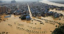 Stire din Actualitate : Două milioane de persoane sunt izolate în urma unor inundaţii devastatoare în Bangladesh