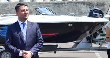 Stire din Economie : "Învățați-vă copiii să meargă  cu hidrobicicleta, cu bărcile, cu velierele!"
