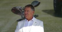 Stire din Politică-Administrație : Klaus Iohannis a jucat din nou golf, duminică. Președintele s-a relaxat, în plină criză politică
