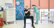 Stire din Politică-Administrație : Klaus Iohannis: „Vaccinul este sigur. Recomand tuturor vaccinarea”