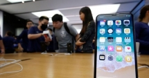 Stire din Tehnologie : Noul iPhone X, fabricat cu elevi forțați să muncească 11 ore pe zi