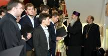 Stire din Cultură-Educație : Ce pilde le-a oferit IPS Teodosie elevilor de la "Traian" și Mihail Kogălniceanu