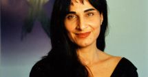 Stire din Actualitate : Un festival de film din Iran, interzis din cauza unei fotografii cu o femeie care nu purta vălul islamic