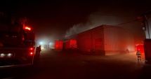 Stire din Eveniment : UPDATE Incendiu de amploare în zona Fabricii Muncă și Artă. Ard mai multe garaje