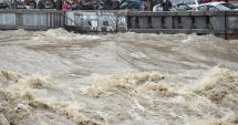 Stire din Actualitate : Italia, paralizată de furtuni și ploi. Patru oameni au murit