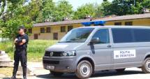 Stire din Eveniment : Mașină cu acte false descoperită la vamă