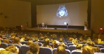 Stire din Eveniment : Problema consumului de droguri, animată prin teatru, la Centrul pentru Tineret "Jean Constantin"