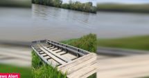 Stire din Eveniment : Barcă răsturnată, copil mort, persoane încă dispărute / Bărbatul care a condus ambarcaţiunea băut, eliberat