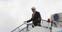 Stire din Actualitate : John Kerry a ajuns în Japonia pentru o vizită fără precedent la Hiroshima