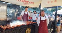 Stire din Economie : De la copilăria în orfelinat, la un viitor în arta culinară. „Nu trebuie să vină angajați din Bangladesh, să le dăm lor o șansă”