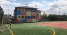 Stire din Cultură-Educație : Grav accident la școala din Siliștea. O profesoară și-a rupt piciorul din cauza gheții