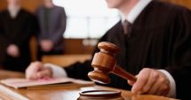Stire din Eveniment : Un șofer a primit amendă pentru neplata rovinietei, deși își transporta mașina pe platformă