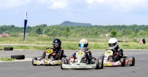 Stire din Sport : Gata de start, în etapa a lll-a a Campionatului Național de karting