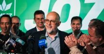 Stire din Politică-Administrație : Kelemen Hunor: „Dacă trei au acceptat această soluţie cu rocada, eu ce ar fi trebuit să fac? Să-mi tai venele?”