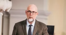 Stire din Politică-Administrație : Kelemen Hunor: Până la sfârșitul lunii iunie ar trebui să avem un guvern politic