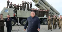 Stire din Actualitate : Kim Jong Un a supravegheat testarea unor noi sisteme de artilerie și rachete