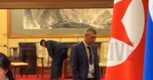 Stire din Actualitate : Kim Jong Un a mers în China cu o toaletă privată. După întâlnirea cu Putin, agenții de securitate au șters ADN-ul de pe obiectele atinse