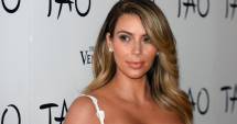 Stire din Monden : Kim Kardashian a renunțat din nou la haine. Iată de ce