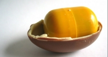 Stire din Actualitate : Ouăle de ciocolată Kinder Surprise au fost interzise