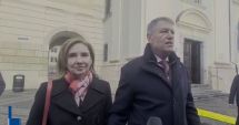 Stire din Politică-Administrație : Klaus Iohannis, la biserică în ziua de Crăciun: "Linişte în suflet şi să trecem cu bine peste această perioadă grea!"