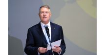 Stire din Social : O asistentă medicală de la DSP Constanța a fost decorată de președintele Klaus Iohannis