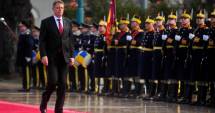 Stire din Politică-Administrație : Klaus Iohannis a decorat câteva zeci de cadre ale SPP