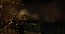 Stire din Eveniment : Galerie foto. INCENDIU PUTERNIC LA CONSTANȚA. Casă mistuită de flăcări