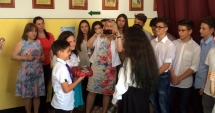 Stire din Cultură-Educație : Lacrimile despărțirii, la Școala "Mihail Koiciu"