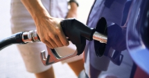 Stire din Eveniment : VEȘTI PROASTE PENTRU ȘOFERI! Guvernul mărește accizele la carburanți. Cum se vor scumpi benzina și motorina