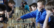 Stire din Sport : La Mamaia, începe Campionatul European de șah juniori