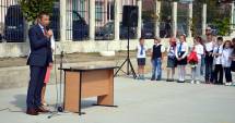 Stire din Politică-Administrație : "La Mangalia, vor fi construite săli de sport pentru două școli"